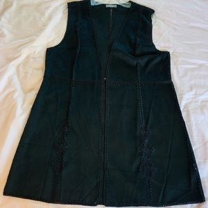 Neiman Marcus Ultra Suede black Vest. Size L